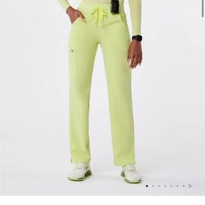 NWT FIGS Kade Cargo Scrub Pants- Sea Mist